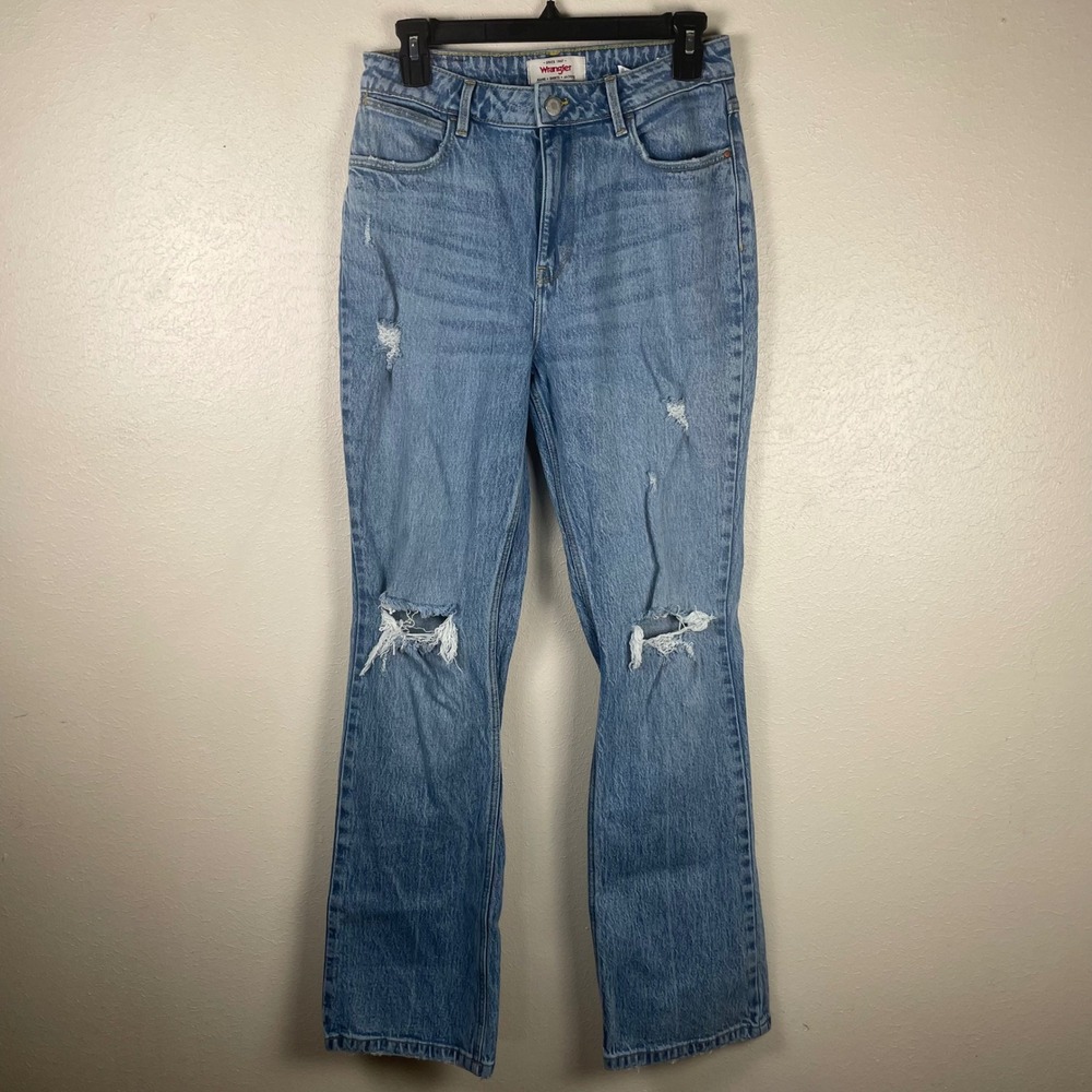 Wrangler High Rise Bold Boot Distressed Jeans Light Wash Blue Womens‎ 6x32